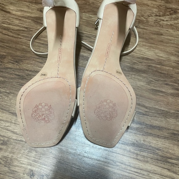 Vince Camuto sandal heel - Picture 2 of 4